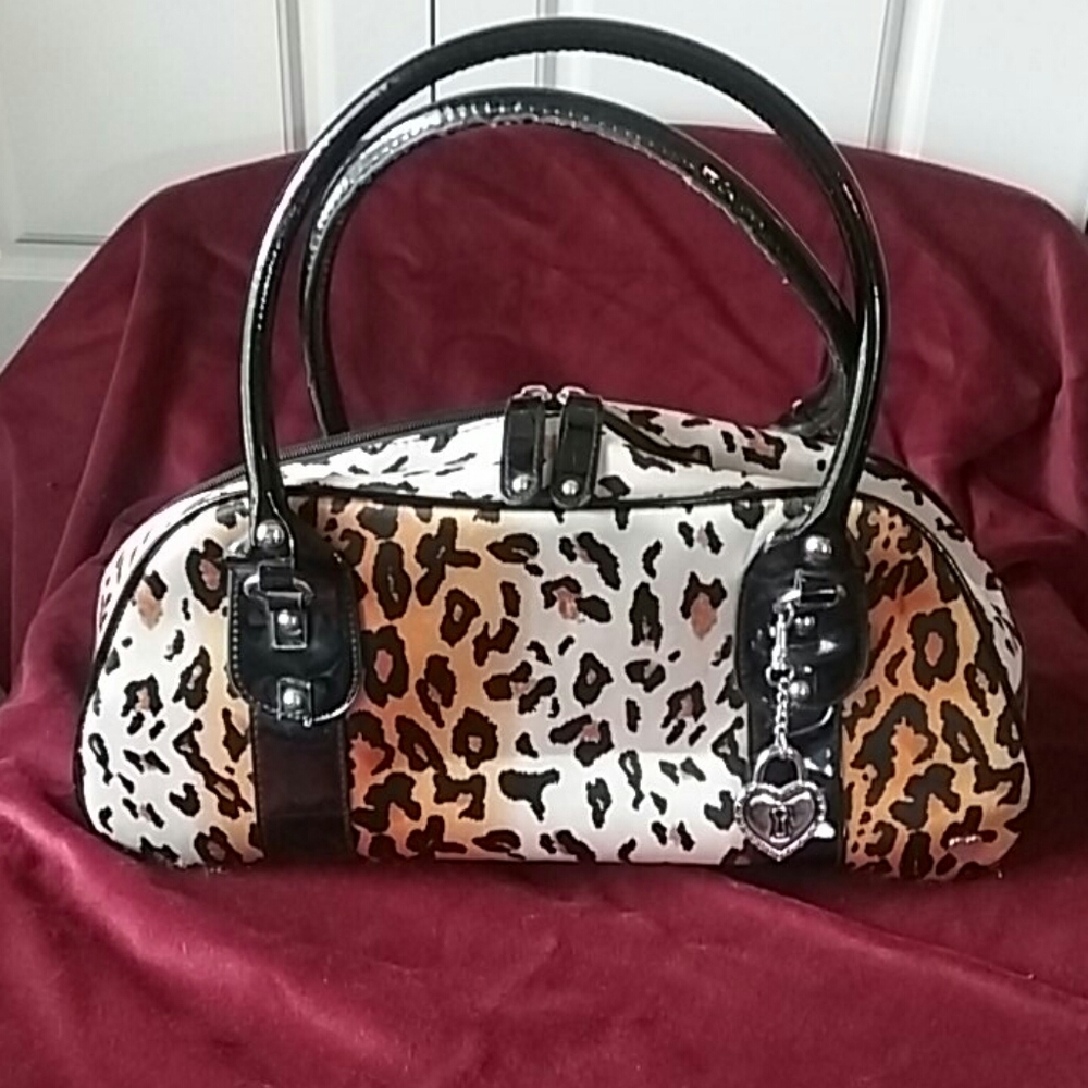 Rock Rebel leopard hand bag